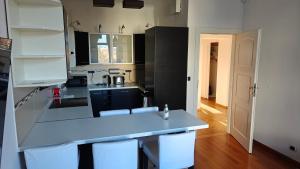 Wawel Castle and River View 2 Real Bedrooms