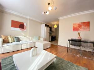 Modern Comfortable 1BR – Walk to Taksim Square