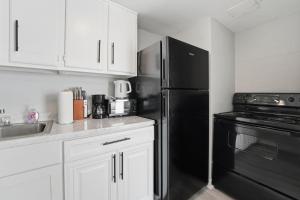 Convenient and Comfortable Living I Pool I Gym