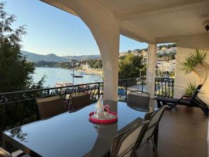 Apartments Villa Mirella 20 m from the sea - free parking