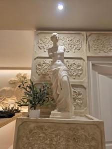 CENTAURIA SUITES PIRAEUs