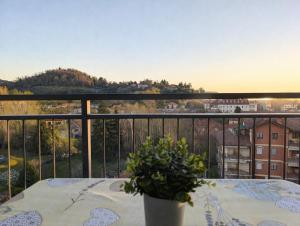 La casa di Mady - Attico vista colline e Monviso