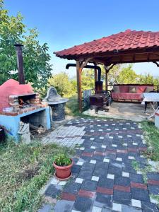 Bodini Mountain House