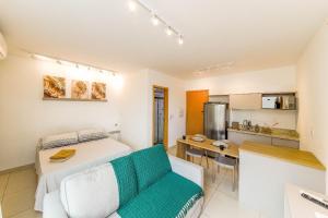 Studio com ar e varanda bairro São Mateus