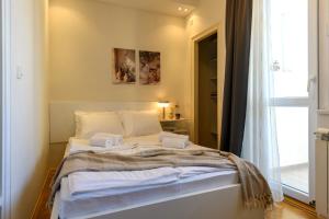 Design Apartment - City Break Apartments