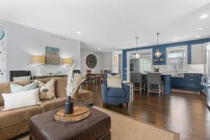 Duneside Retreat - Bonfire - BBQ - Downtown Access - Family Friendly