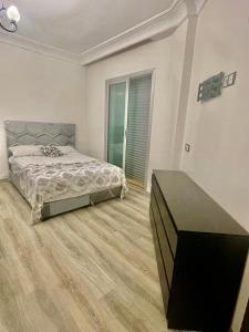 Appartement 2 chambres piscine toboggan plage