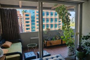 Arriendo de departamento en el barrio el GOLF Cercano a Costanera Center