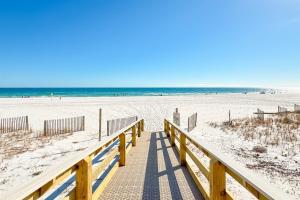 Four Winds 502- Gorgeous Condo-Hallway Kids Bunks-Perfect for Small Families