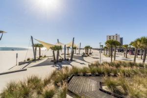 Beach Walk 18 Close to State Park Private Pool Free Parking Beach Access