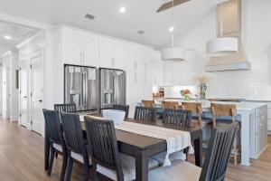 Persimmon 9 by Brunswick Vacation Rentals- 8BR with Elevator, Pool & Beach Access