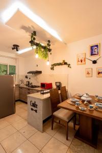 Charming Apartment in the City Center, Balcony, 5G Wi-Fi