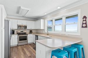 Zion of Holden Brunswick Vacation Rentals Ocean front with private heated pool