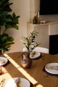 Bright Luxury 2BR in Bondi - Walk to Beach