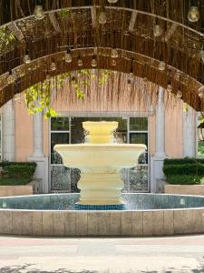 Venice Luxe Urban Pool Retreat , Max 3 Guests