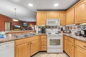 Baskins Creek 308 By Stony Brook Cabins
