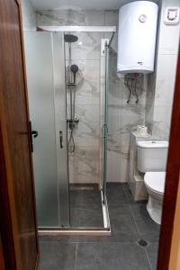 Family Garden Apartment in complex Iglika with available Parking