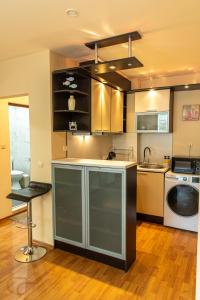 Family Garden Apartment in complex Iglika with available Parking