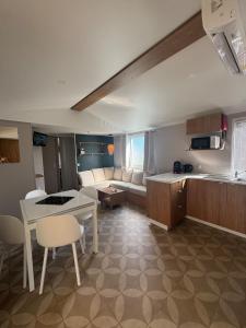 Bungalow 94 Wifi privée 6 pers Camping 4 étoiles Siblu le Lac des Rêves