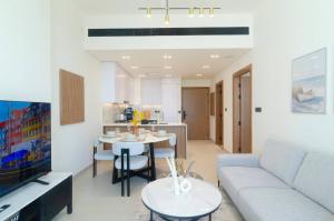 Prestigious 1BR Near Circle Mall