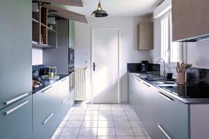 Maison lumineuse proche mer & commerces