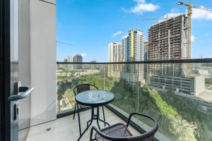 Serene Urban Retreat Studio in Regina JVC