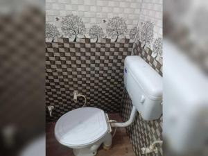 SPOT ON Dayalu Dham Guest House