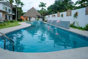 NEW - Bambu Beach Haus, Modern & Stylish Duplex, near Beach