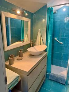 LES PIEDS DANS L EAU img49