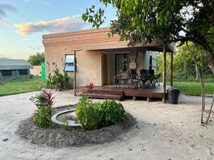 Khwai Moremi Vacation Cottages