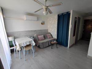 Appartement T2 avec piscine, proche de la plage et du Port