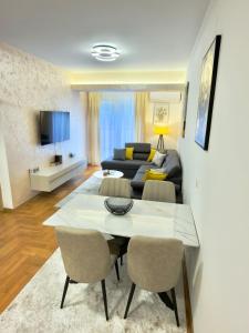Horizon Terrace Apartment