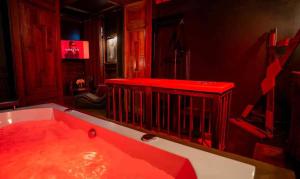 Apartment with a secret bedroom