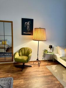 Premium-Apartment im Duisburger Süden, nähe Düsseldorf Flughafen & Messe, Komplett ausgestattetes Apartment mit modernen Altbau-Flair