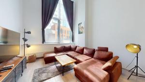 Industrial Loft Retreat w AC and Garage Parking