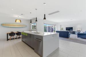 11 Singleton Street