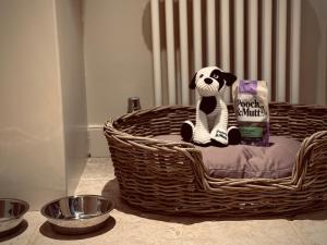 Newly Renovated Cosy Farm Cottage 3 bed, 3 bath