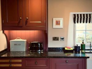 Newly Renovated Cosy Farm Cottage 3 bed, 3 bath