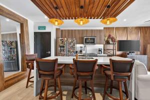 Scenic Ocean Escape with Ocean Breeze