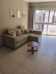 Departamento Planta Baja excelente ubicación 2 dormitorios cochera piscina seguridad