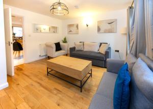 Stylish Town House - Located close to Derby centre