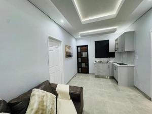 DECADE Self-catering
