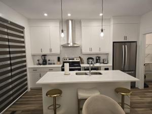 Modern Comfort - With AC