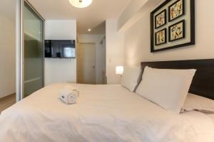 Elegant 28 de Julio Residence by Geko