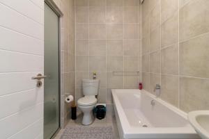 The Greenlee Grove
