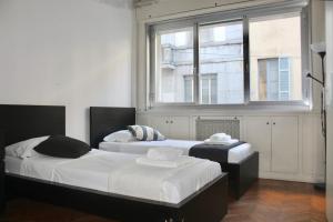Iconic 3-BR Home Steps from Duomo