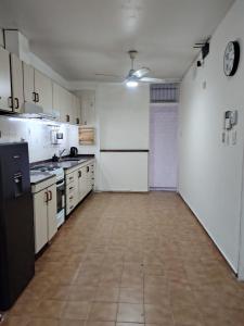 Casa Céntrica con Piscina - A 2 cuadras de Av San Martin - 3 dormitorios, 2 baños - Entrada Autonoma