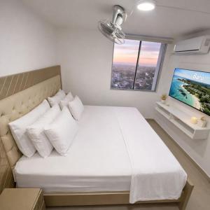 Apartamento vista al mar con piscina y parqueadero privado