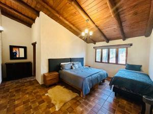 Cabaña amplia, calida y familiar dentro del bosque