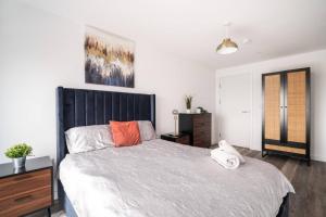 Stylish Two Bedroom Two Bathroom Apartment